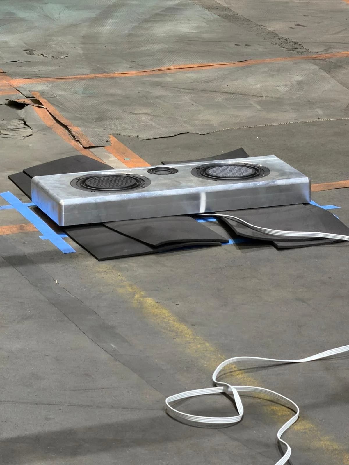 Cast metal speaker enclosure